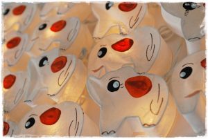 Guirnalda de luces de elefantes blancos | Iluminoteca