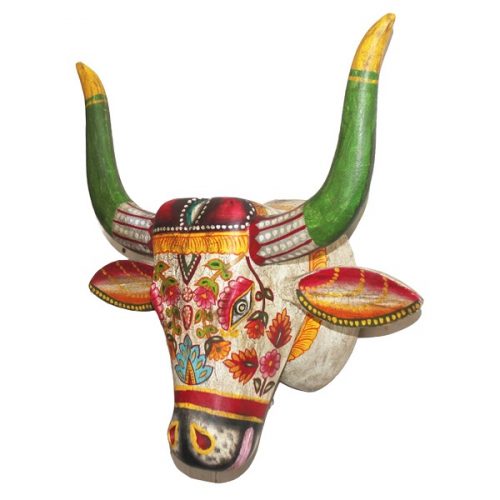 Cabeza de vaca en madera policromada